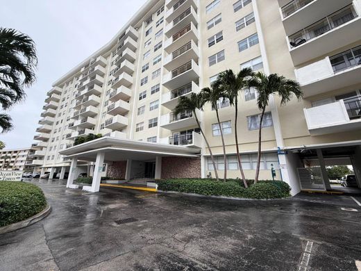 Edificio en Hallandale Beach, Broward County