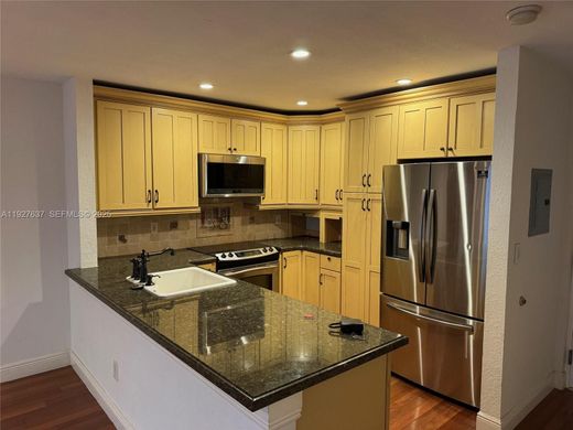 Wohnkomplexe in Miami, Miami-Dade County