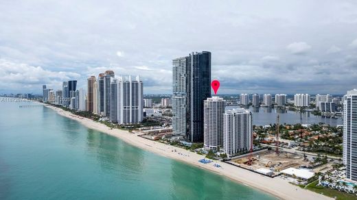 Residential complexes in Sunny Isles Beach, Miami-Dade