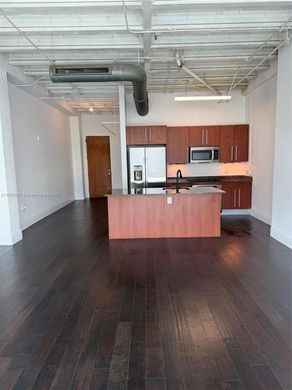 Kamienica w Miami, Miami-Dade County