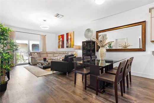 Doral, Miami-Dade Countyのアパートメント・コンプレックス