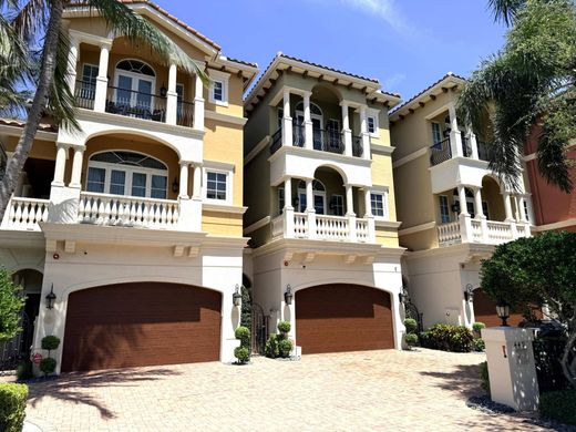 Townhouse in Deerfield Beach, Broward County