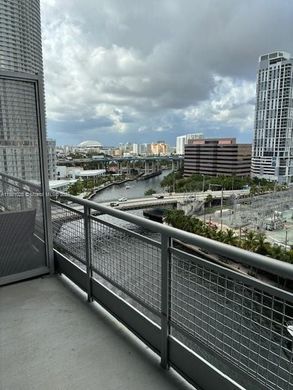 Жилой комплекс, Майами, Miami-Dade County