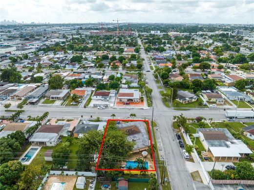 Villa in Hialeah, Miami-Dade County