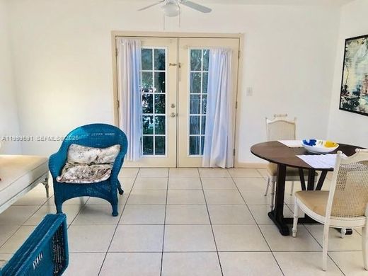 Residential complexes in Miami, Miami-Dade