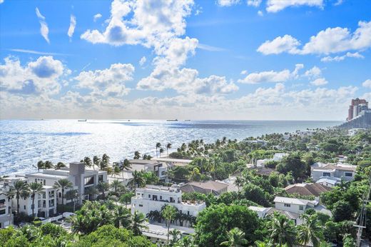 Residential complexes in Fort Lauderdale, Broward County