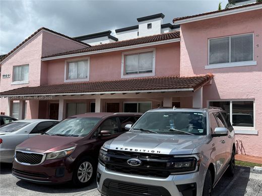 Complexos residenciais - Doral, Miami-Dade County