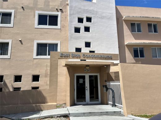 Residential complexes in Hialeah, Miami-Dade