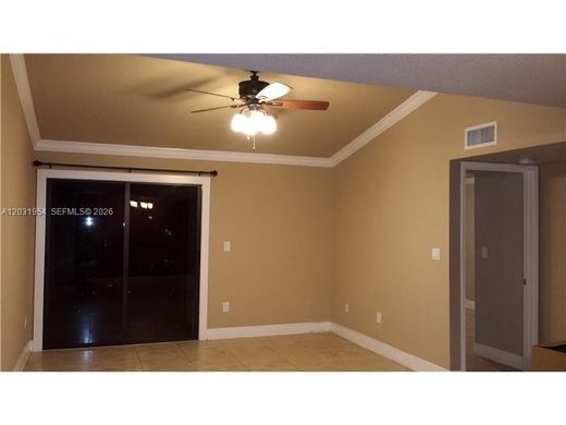 Residential complexes in Miami, Miami-Dade