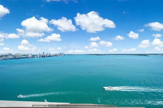 Kamienica w Miami, Miami-Dade County