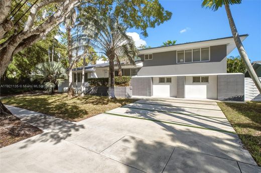 Villa in North Miami, Miami-Dade