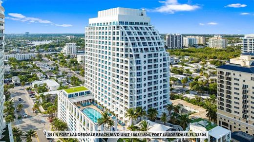 Residential complexes in Fort Lauderdale, Broward County