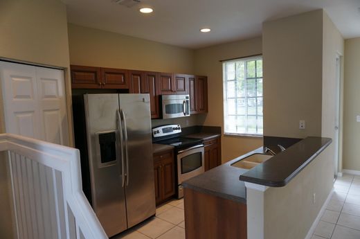 Townhouse in Riviera Beach, Palm Beach