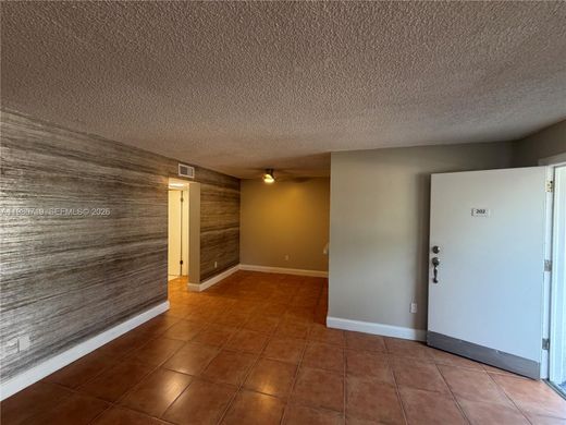 Complexos residenciais - North Bay Village, Miami-Dade County