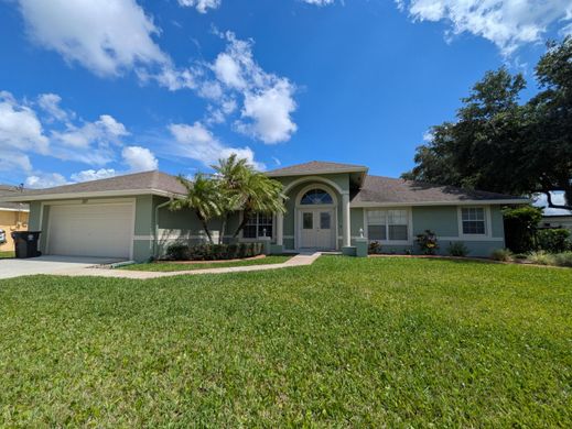 Villa in Port Saint Lucie, Saint Lucie County