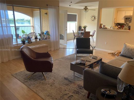 Residential complexes in Oakland Park, Broward County