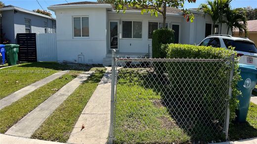 Residential complexes in Miami, Miami-Dade