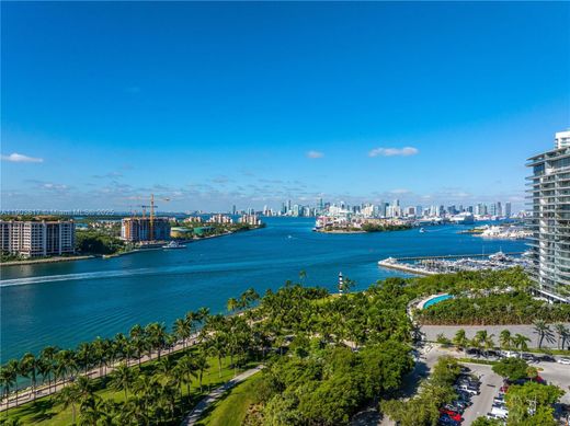 Complesso residenziale a Miami Beach, Miami-Dade County