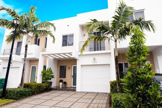 Townhouse in Doral, Miami-Dade