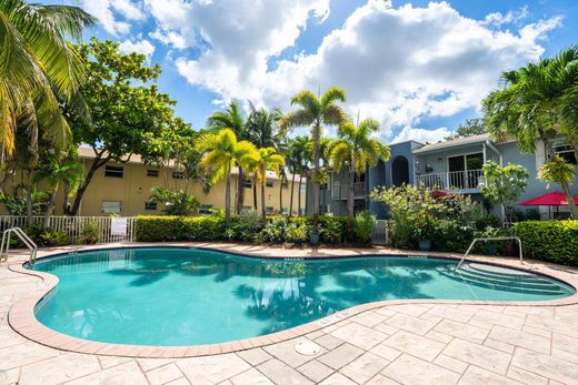 Residential complexes in Wilton Manors, Broward County