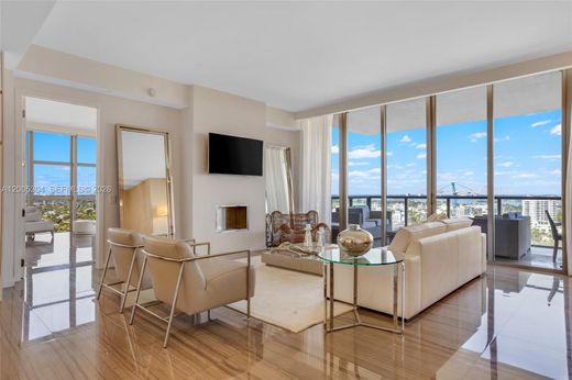 Residential complexes in Bal Harbour, Miami-Dade