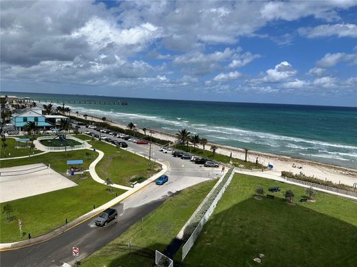 Complexes résidentiels à Hollywood, Comté de Broward