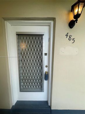 ‏בניין ב  דלריי ביץ', Palm Beach County