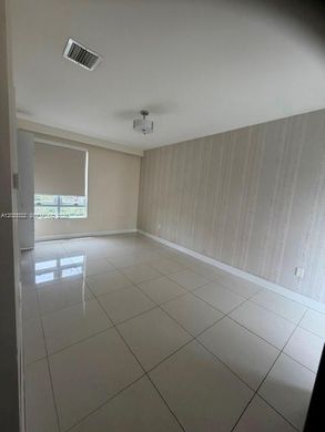 Residential complexes in Doral, Miami-Dade