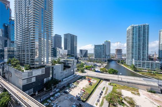 Complesso residenziale a Miami, Miami-Dade County