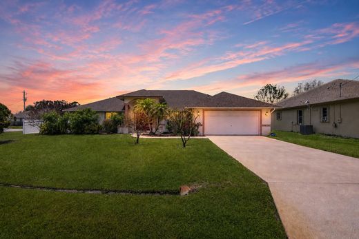 Villa in Port Saint Lucie, Saint Lucie County