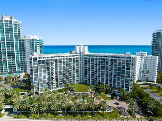 Complexes résidentiels à Bal Harbour, Comté de Miami-Dade