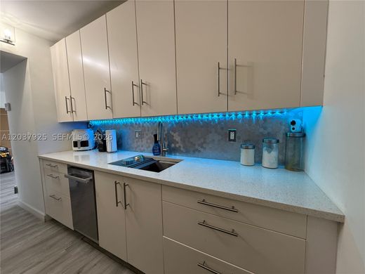Complexes résidentiels à Cutler Bay, Comté de Miami-Dade