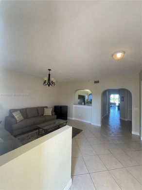 Residential complexes in Doral, Miami-Dade