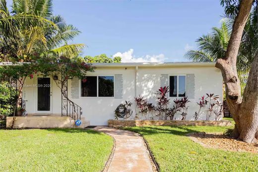 Villa in North Miami, Miami-Dade