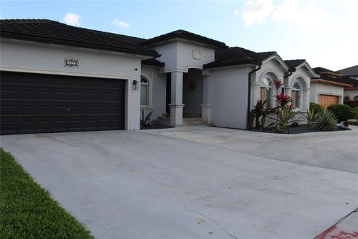 ﻓﻴﻼ ﻓﻲ Miami Terrace Mobile Home, Miami-Dade County