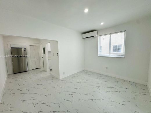 Residential complexes in Miami, Miami-Dade