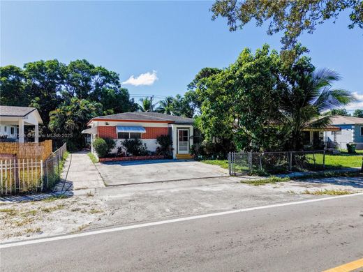 Вилла, North Miami, Miami-Dade County