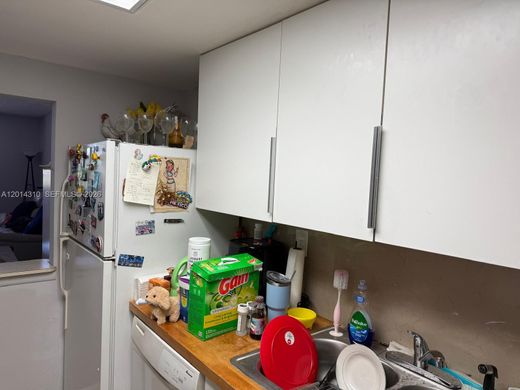 Complexes résidentiels à Hialeah Gardens, Comté de Miami-Dade