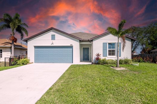 Villa in Port Saint Lucie, Saint Lucie County