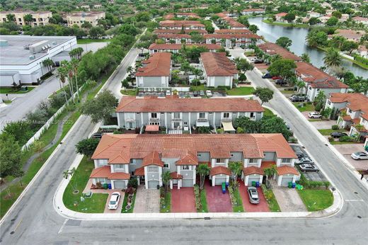 Townhouse in Miramar, Broward County