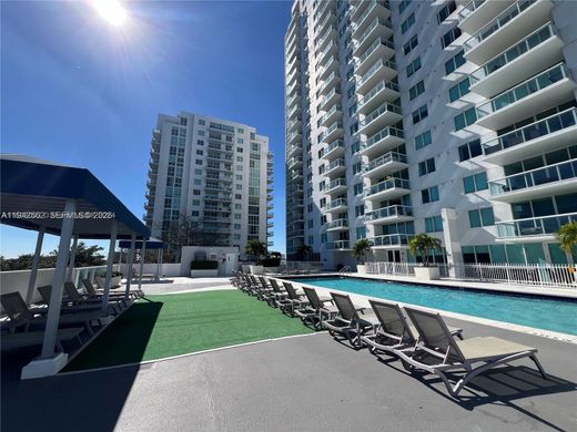 Residential complexes in Miami, Miami-Dade