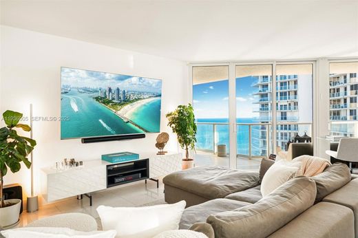 مجمع شقق ﻓﻲ Sunny Isles Beach, Miami-Dade County