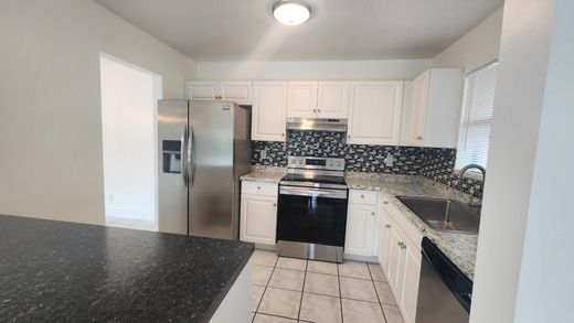 Residential complexes in Delray Beach, Palm Beach