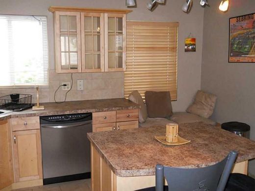 Residential complexes in Pompano Beach, Broward County