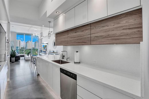 Residential complexes in Aventura, Miami-Dade