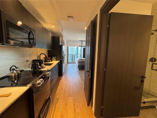 Residential complexes in Miami, Miami-Dade