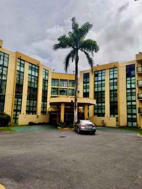 Complexes résidentiels à Miami, Comté de Miami-Dade