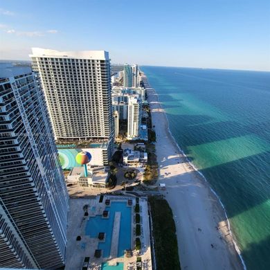Complesso residenziale a Hallandale Beach, Broward County