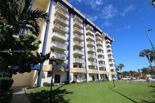 Residential complexes in Miami, Miami-Dade