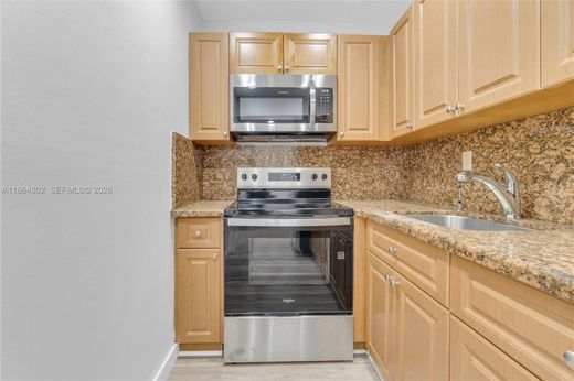 Residential complexes in Miami, Miami-Dade